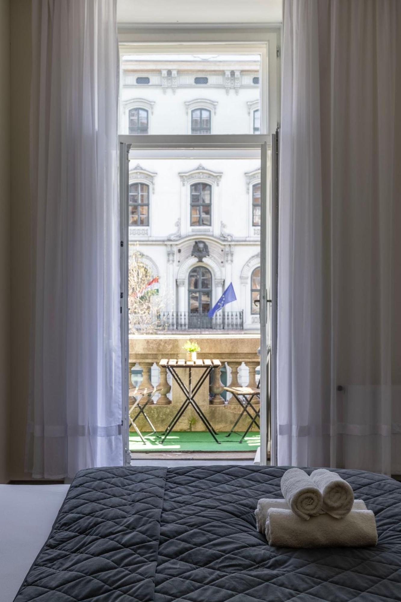 Exclusive & Grand Astoria In The Heart Of Apartment Budapest