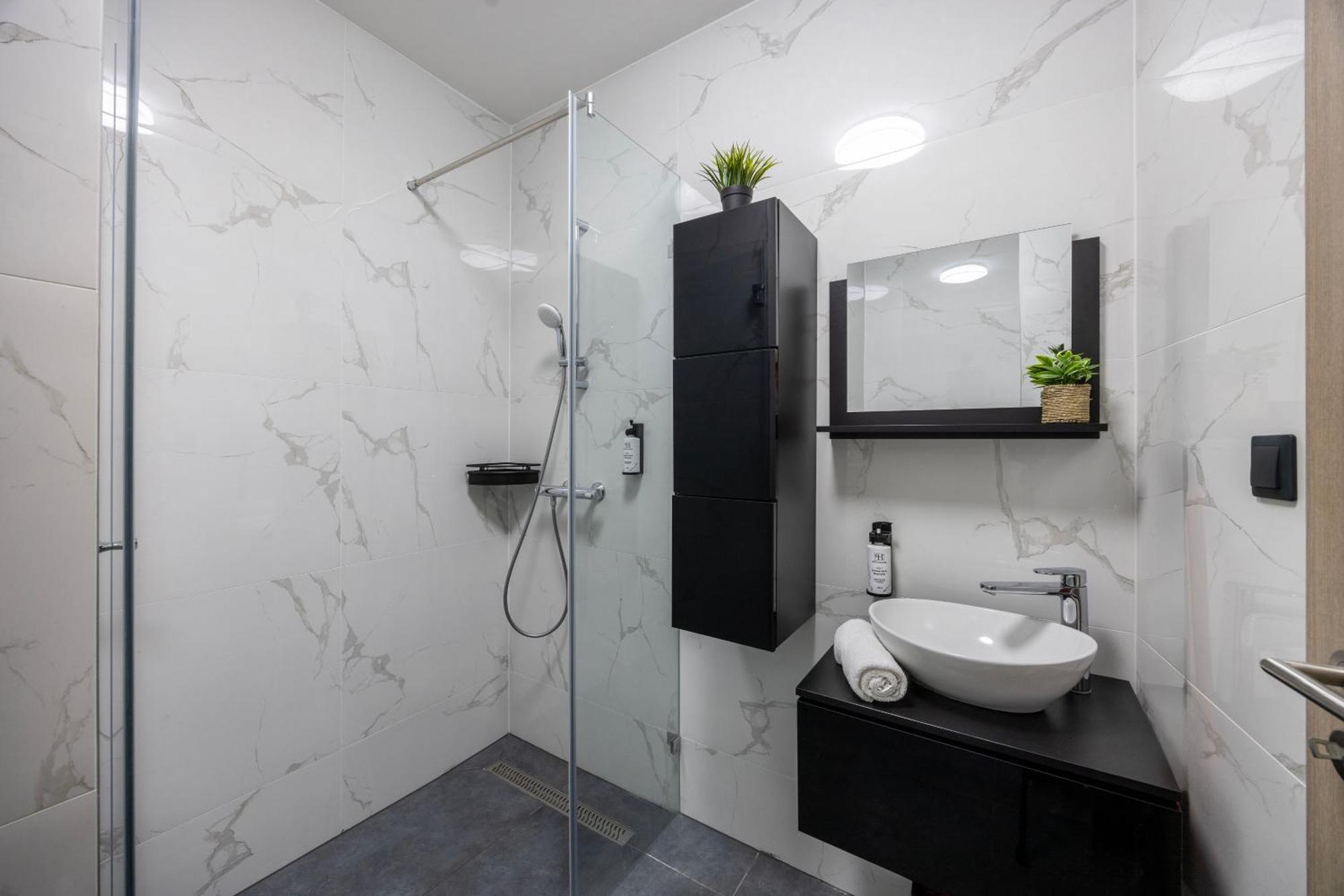 Exclusive & Grand Astoria In The Heart Of Apartment Budapest